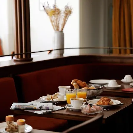 Rochechouart Hotel
