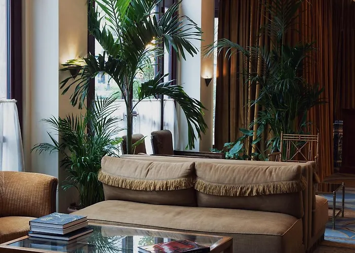 Hotel Rochechouart - Orso