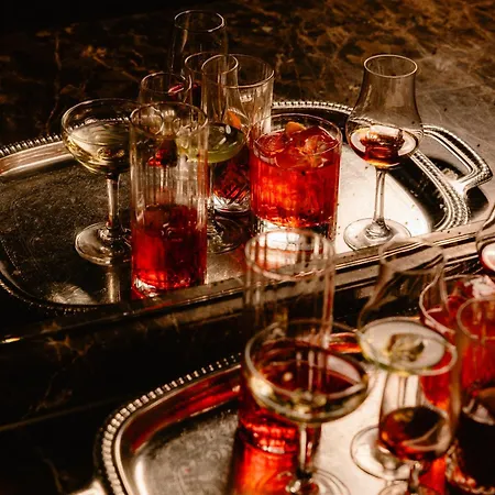 蒙马特卡尔顿酒店