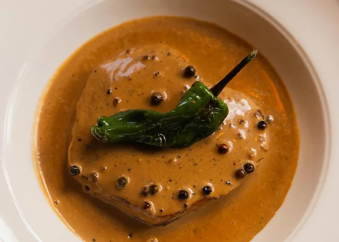 Hotel Rochechouart - Orso