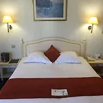 Hotel Rochechouart - Orso