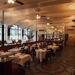 Hotel Rochechouart - Orso